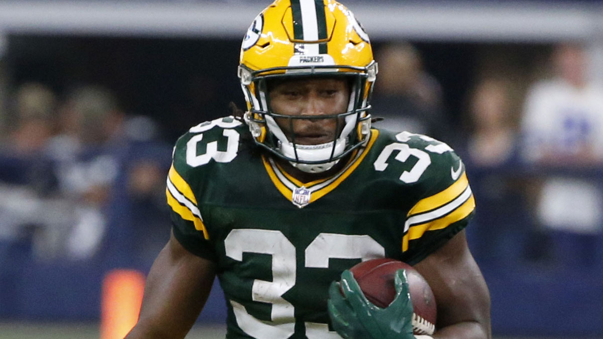 The Ecuador Ewoks signed free agent RB Aaron Jones.