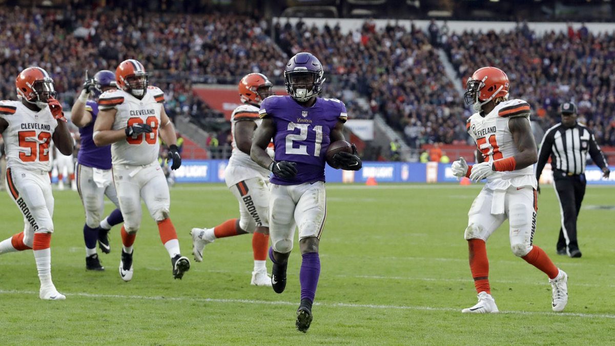 RB Jerick McKinnon scored 29 points in Ukraine's victory.