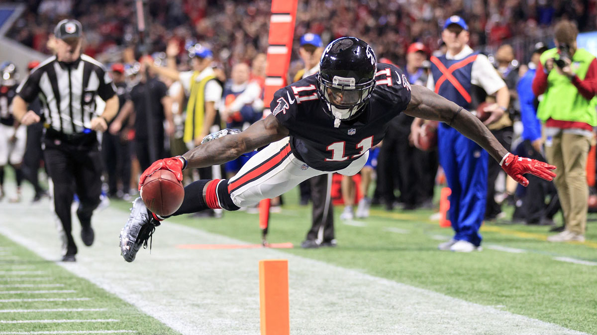Bangkok’s Julio Jones exploded for 51 points against San Juan.