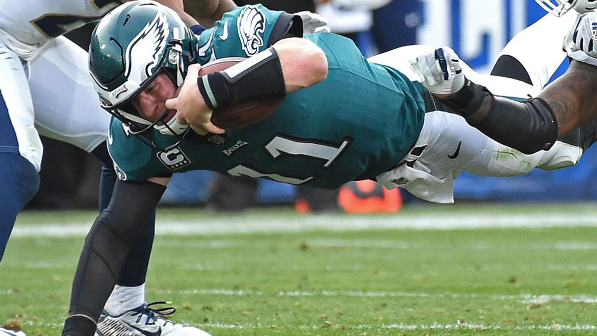 QB Carson Wentz scored 28.65 points to lead the Renegades.