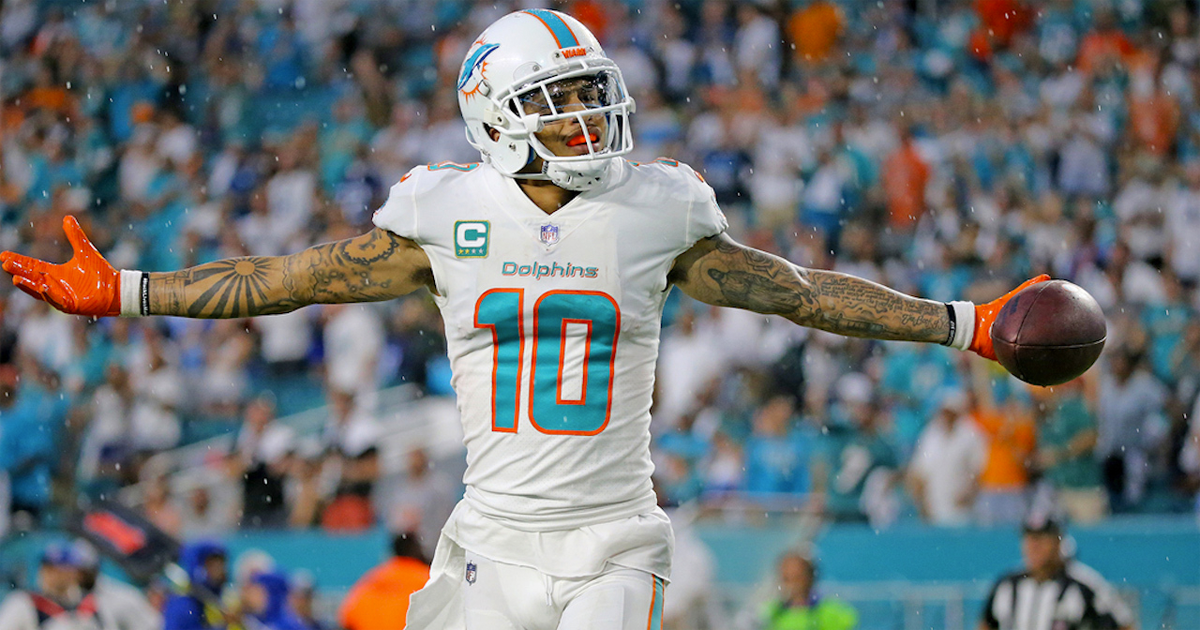 Some guy named Kenny Stills turned some heads -- and scratched some others -- en route to 26.60 points against the Renegades.