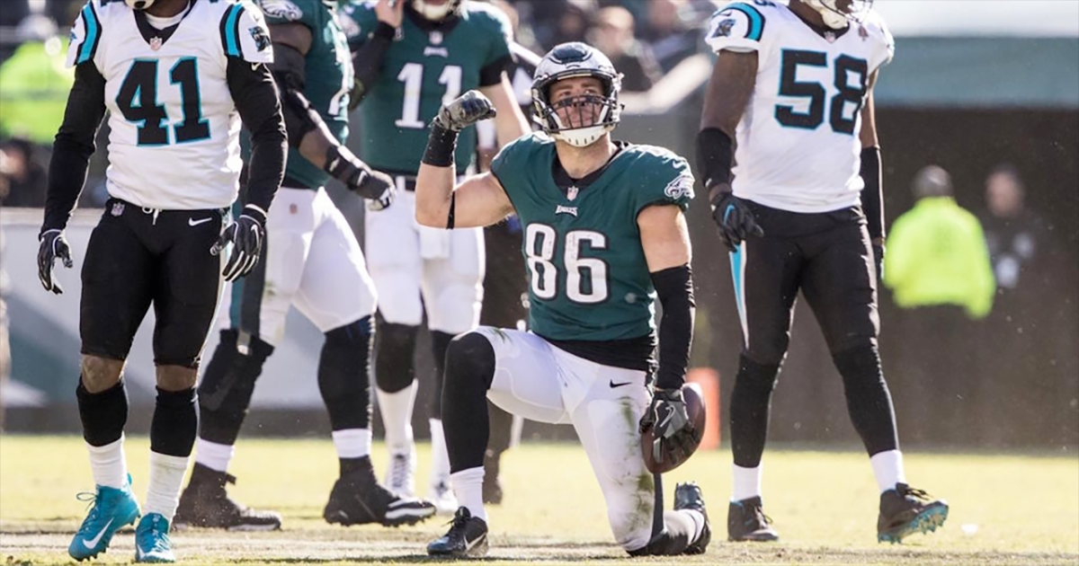 TE Zach Ertz scored an astounding 40.50 points in San Juan's win.