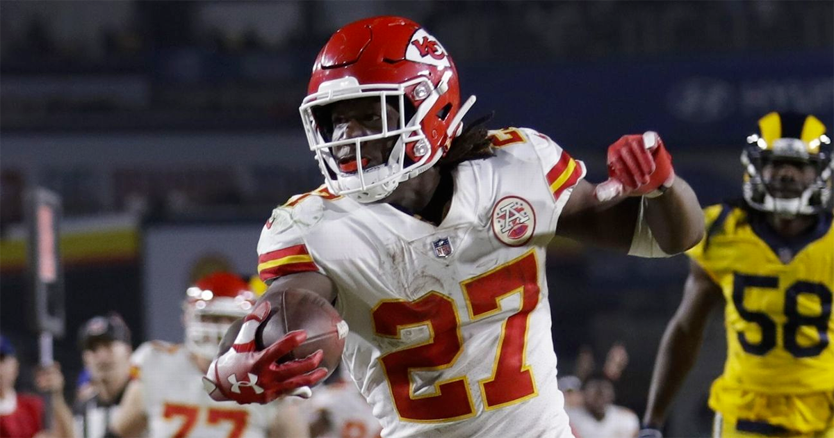 RB Kareem Hunt led the Renegades to victory with 22.90 points.