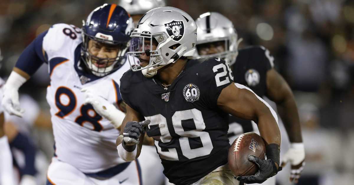 RB Josh Jacobs had a strong performance in his rookie debut.