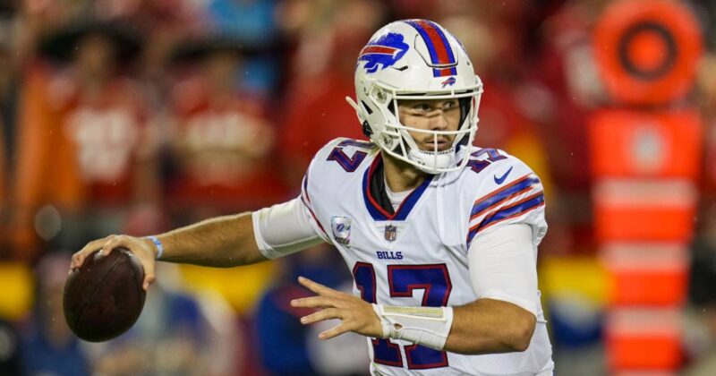 QB Josh Allen racked up 40.35 points in San Juan's victory.