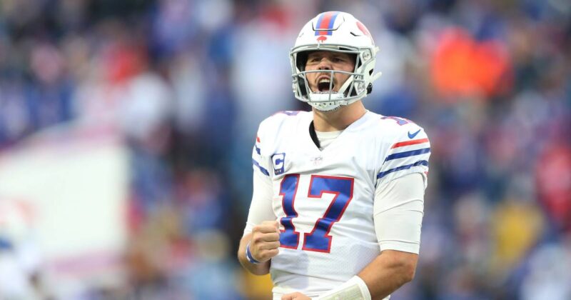 QB Josh Allen had another solid performance with 36.65 points in San Juan's victory.