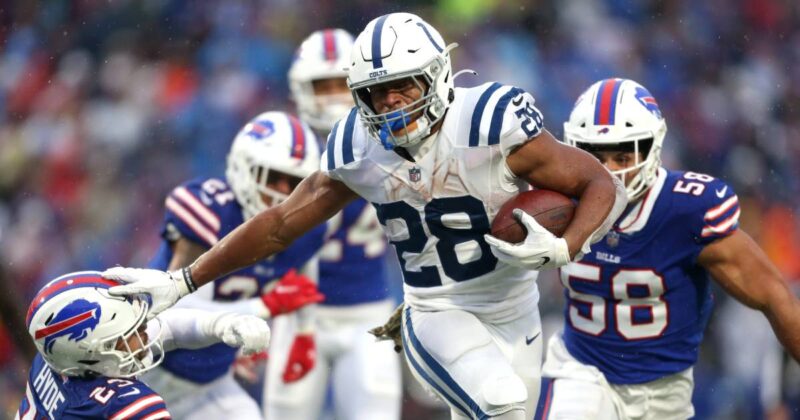RB Jonathan Taylor blew up for 59.8 points in Bangkok's win.